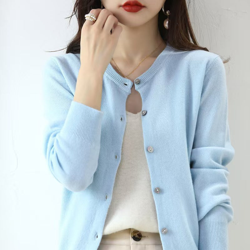 Women's Round Neck Knitted Cardigan